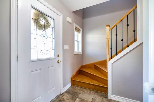 Peterborough, ON K9H 0G8,912 Broadway BLVD