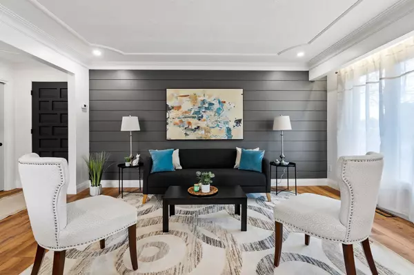 Niagara Falls, ON L2E 6L6,4908 Pettit AVE #Upper