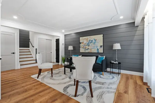 Niagara Falls, ON L2E 6L6,4908 Pettit AVE #Upper