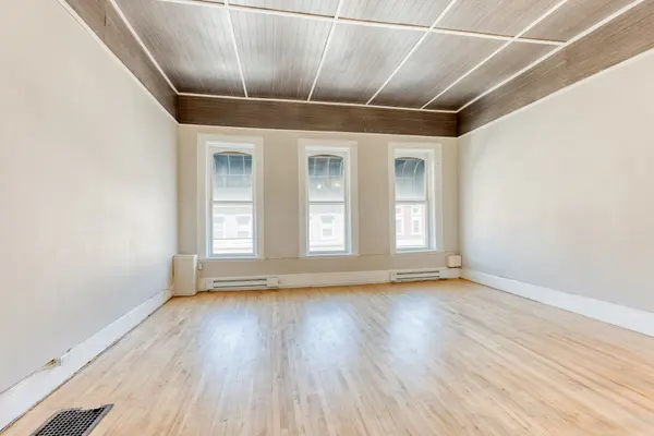 Greater Napanee, ON K7R 1H8,48 Dundas ST E