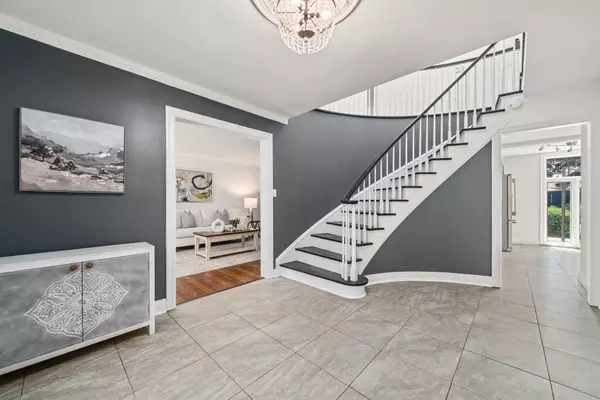 Belleville, ON K8N 4M5,22 Forest Hill CRES