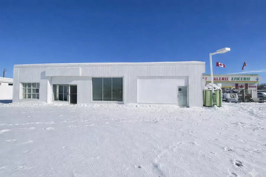 140 John ST #128, Hawkesbury, ON K6A 1X9