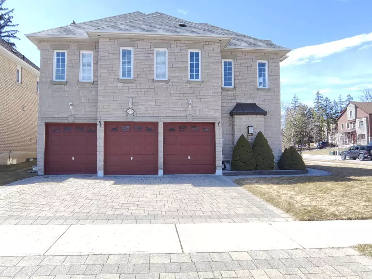 Richmond Hill, ON L4C 0K1,67 Chantilly CRES