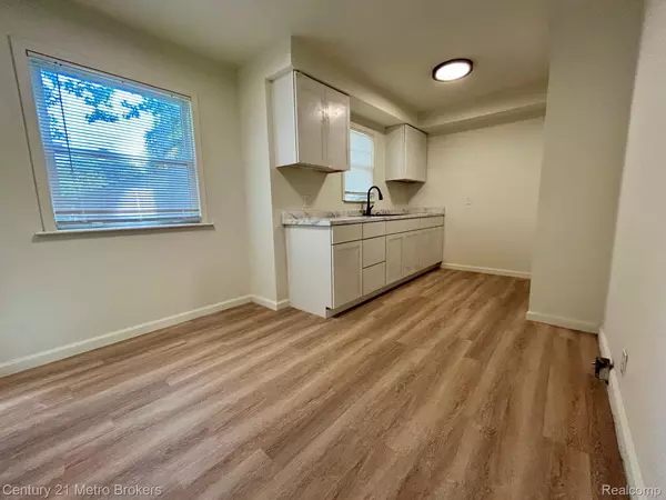 Flint, MI 48505,5502 Susan ST