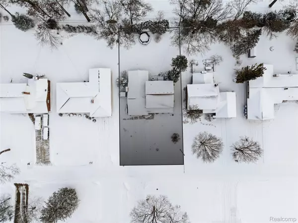 Waterford, MI 48329,3172 Indianview DR N