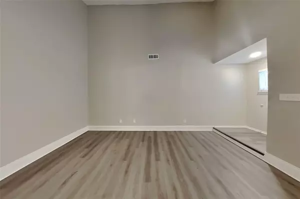 Arlington, TX 76001,6723 Cherrytree Drive