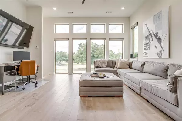 3231 Elihu Street #101, Dallas, TX 75210