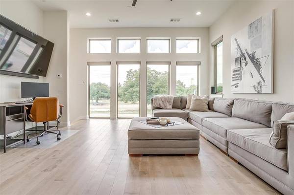 3231 Elihu Street #101, Dallas, TX 75210