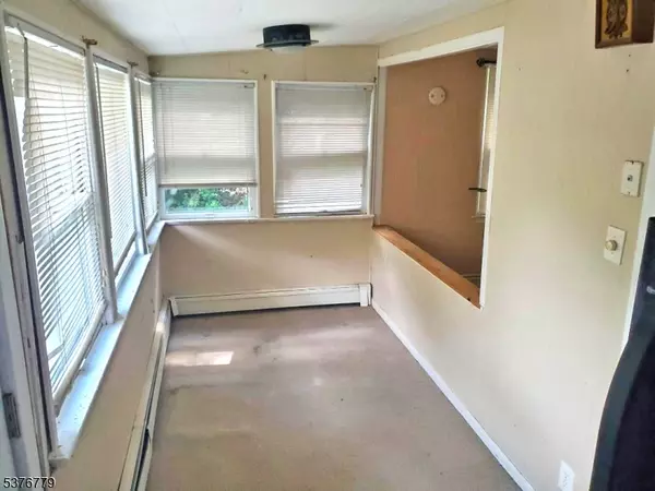 Jefferson Twp., NJ 07438,4 Village Pl