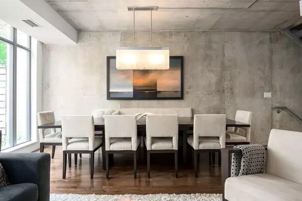 Toronto C08, ON M4Y 1X6,301 Mutual ST