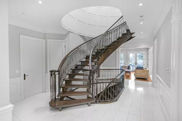 Toronto C07, ON M3H 1A6,148 Delhi AVE