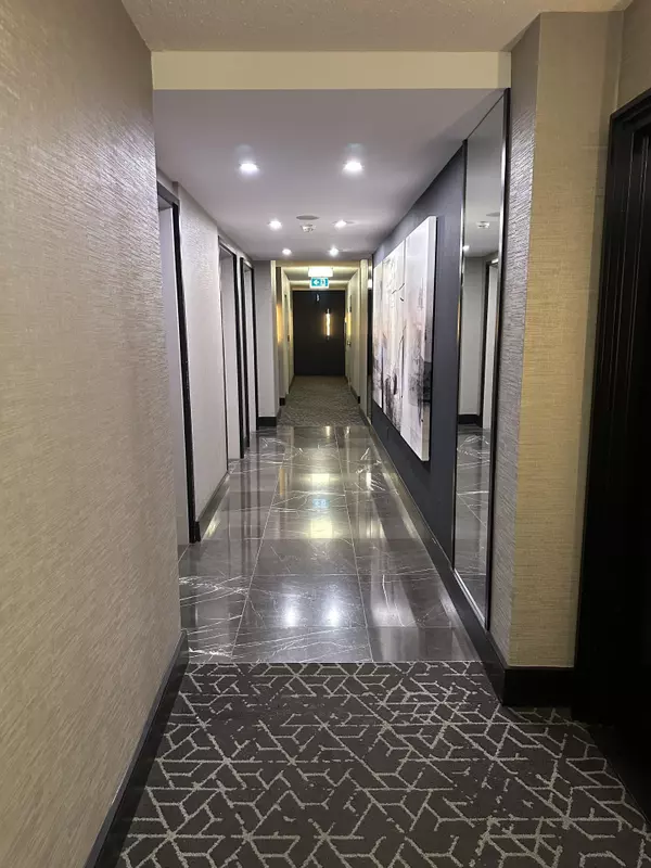 Toronto C09, ON M4W 3S5,8 Park RD #2116