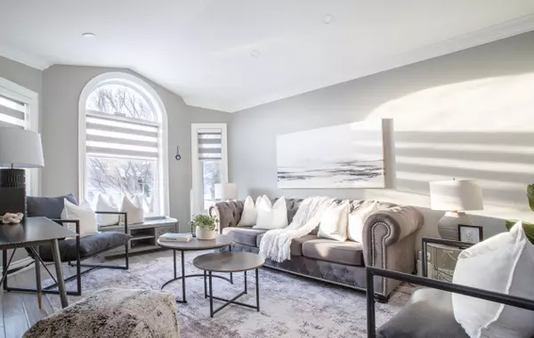 Whitby, ON L1R 2E6,9 Sato ST