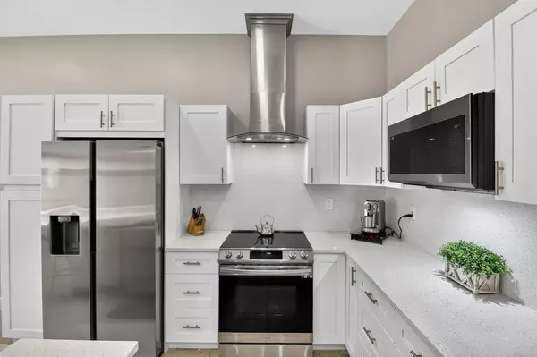 8134 SW 163rd Pl, Miami, FL 33193