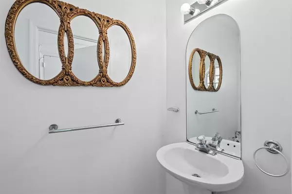 Coral Springs, FL 33065,8940 NW 38th Dr #8940