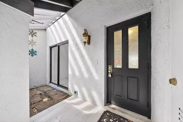 Coconut Creek, FL 33066,2643 NW 42nd Ave