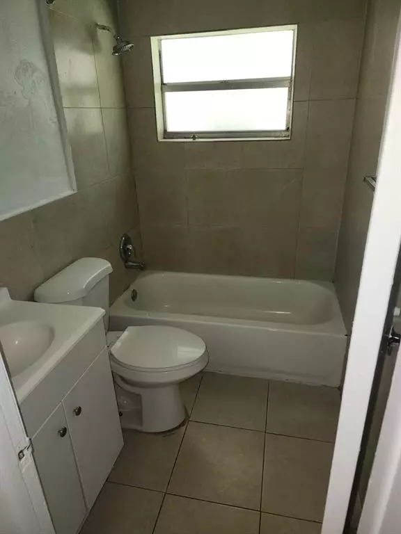 Miramar, FL 33023,6158 SW 20th Ct #2