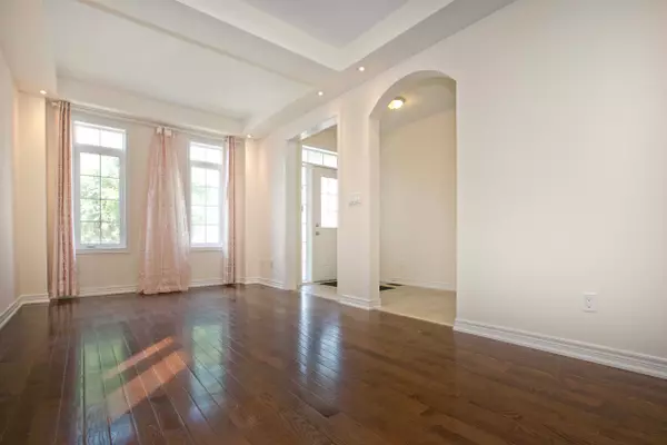 Markham, ON L6E 0L4,21 Wozniak CRES