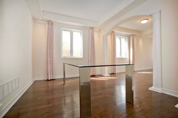 Markham, ON L6E 0L4,21 Wozniak CRES