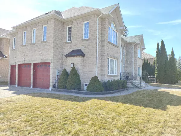 Richmond Hill, ON L4C 0K1,67 Chantilly CRES