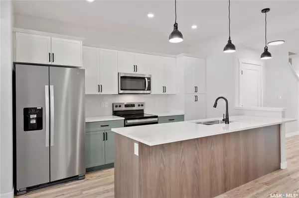 Regina, SK S4Y 0G9,7756 Mapleford BOULEVARD