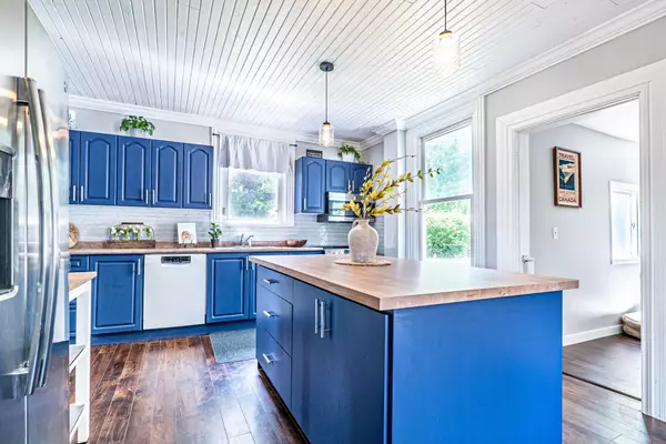 Kawartha Lakes, ON K0M 1K0,50 North Water ST