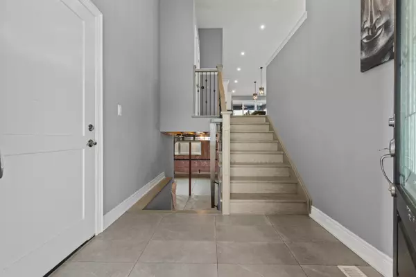 Fort Erie, ON L0S 1S0,2756 Arrowsmith CT