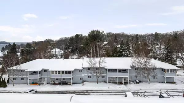 1 Georgian Bay AVE #206, Parry Sound, ON P2A 3B1