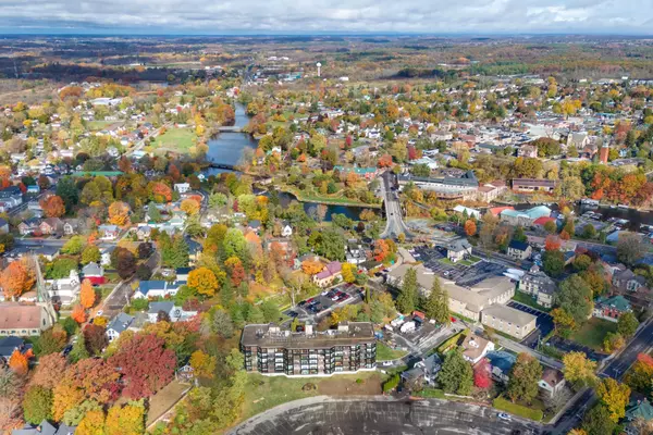 Gananoque, ON K7G 2M3,50 Market ST #302