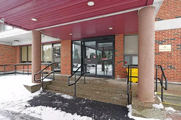 West Centre Town, ON K1Y 4P7,50 Emmerson AVE #703