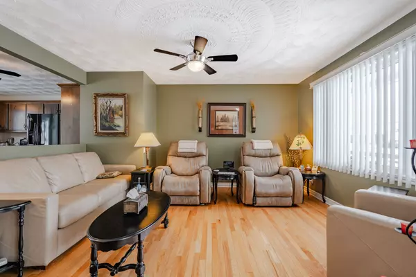 North Glengarry, ON K0C 1A0,20322 Lochiel ST W