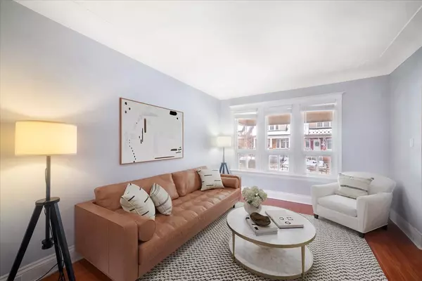 75 Somerset AVE, Hamilton, ON L8L 2L6