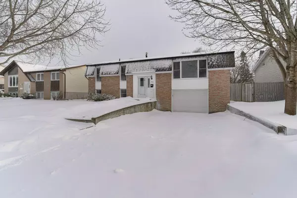 35 Mortensen DR, Loyalist, ON K7N 1W2