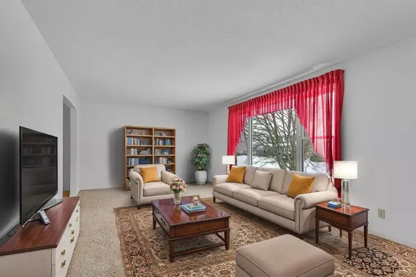 Loyalist, ON K7N 1W2,35 Mortensen DR