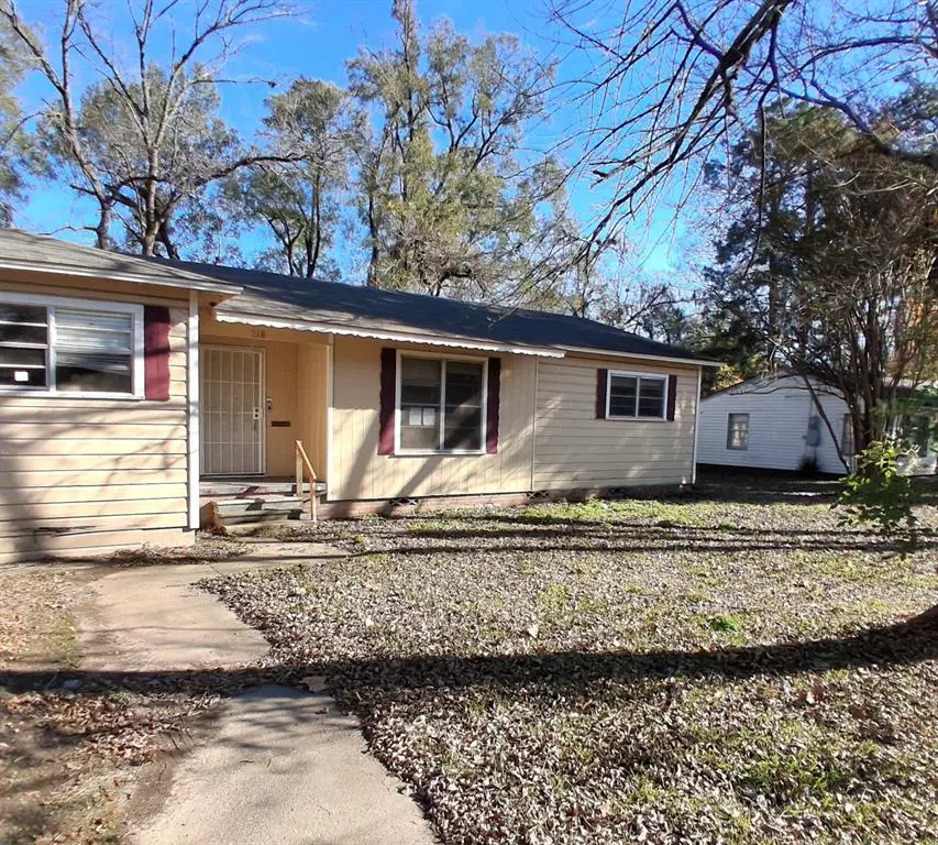 New Boston, TX 75570,318 N Frost Street