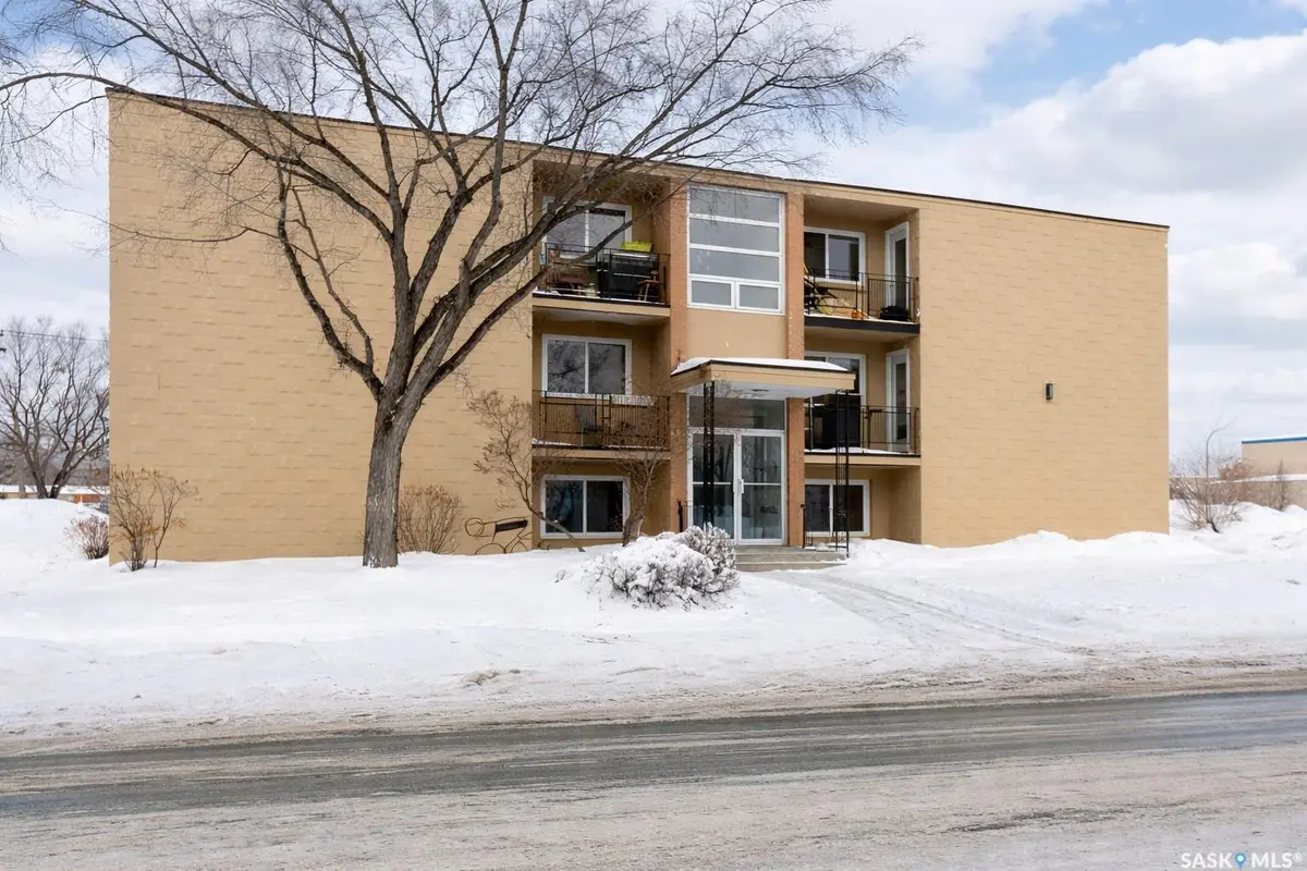 Regina, SK S4R 5E5,2620 5TH AVENUE N #8