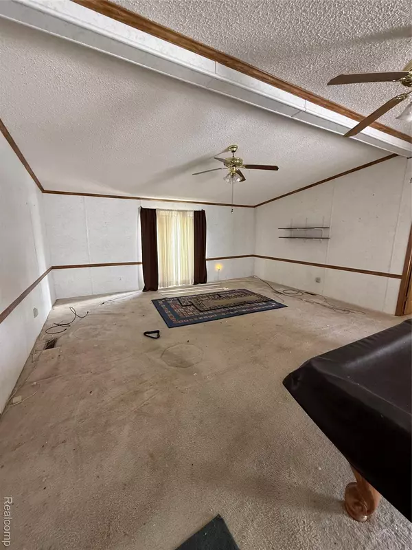 Milford, MI 48381,2222 S Sheeran DR