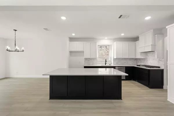 Midlothian, TX 76065,406 Crestview Drive