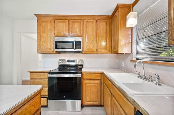 Bedford, TX 76022,344 Bedford Court E