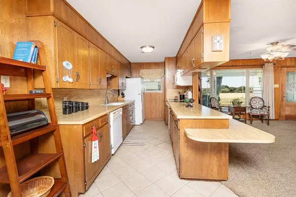 Brady, TX 76825,302 N Shore Drive