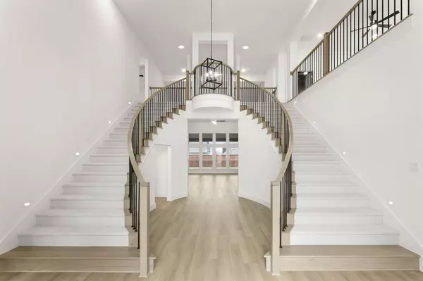 Fort Worth, TX 76179,10004 La Frontera Drive