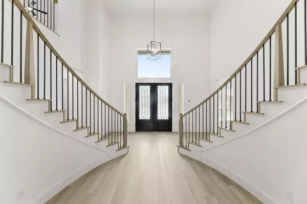 Fort Worth, TX 76179,10004 La Frontera Drive