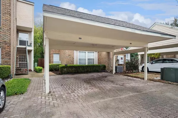 Dallas, TX 75254,5565 Preston Oaks Road #262