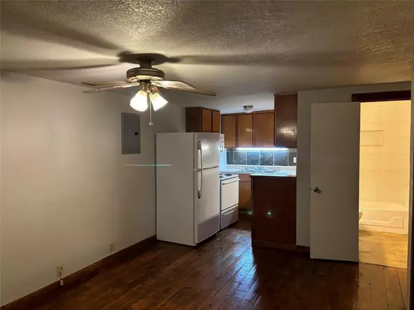 Grapevine, TX 76051,1705 Chris Craft Drive #11