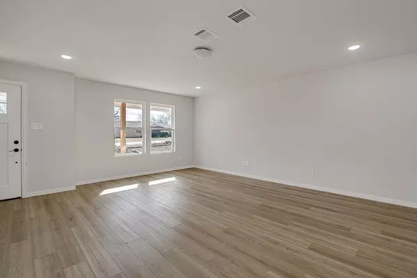 Burleson, TX 76028,333 N Field Street