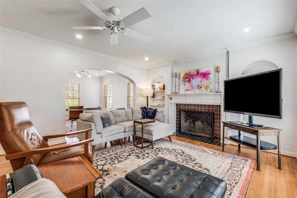 Dallas, TX 75214,2525 Auburn Avenue