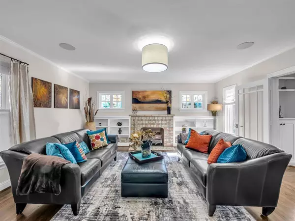 Highland Park, TX 75205,3315 Mockingbird Lane