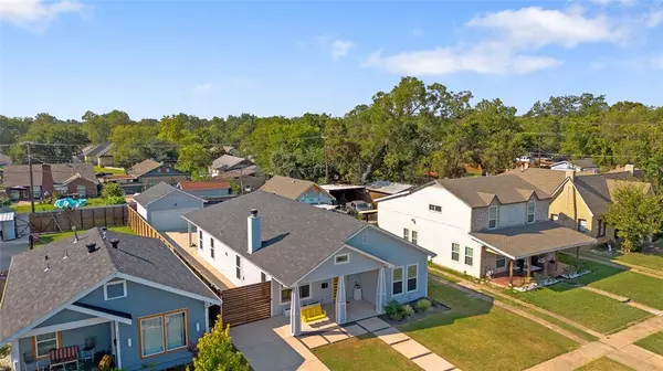 Dallas, TX 75211,2534 Gladstone Drive