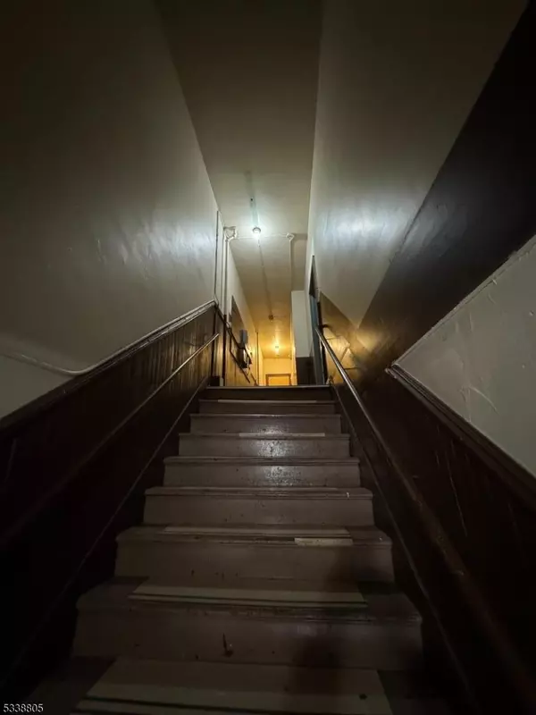 Bound Brook Boro, NJ 08805,410 E Main St