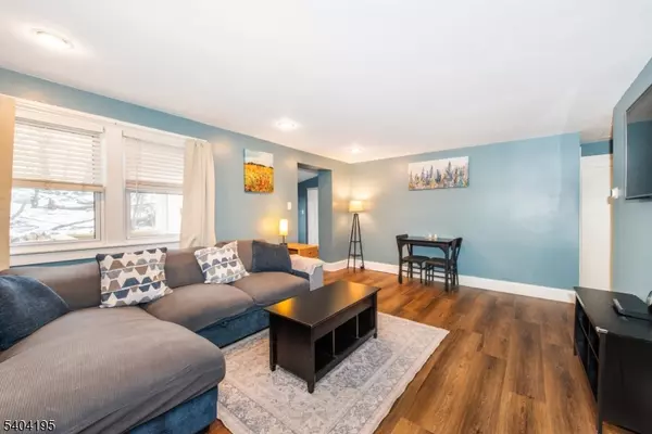 Hopatcong Boro, NJ 07821,304 Squaw Trl